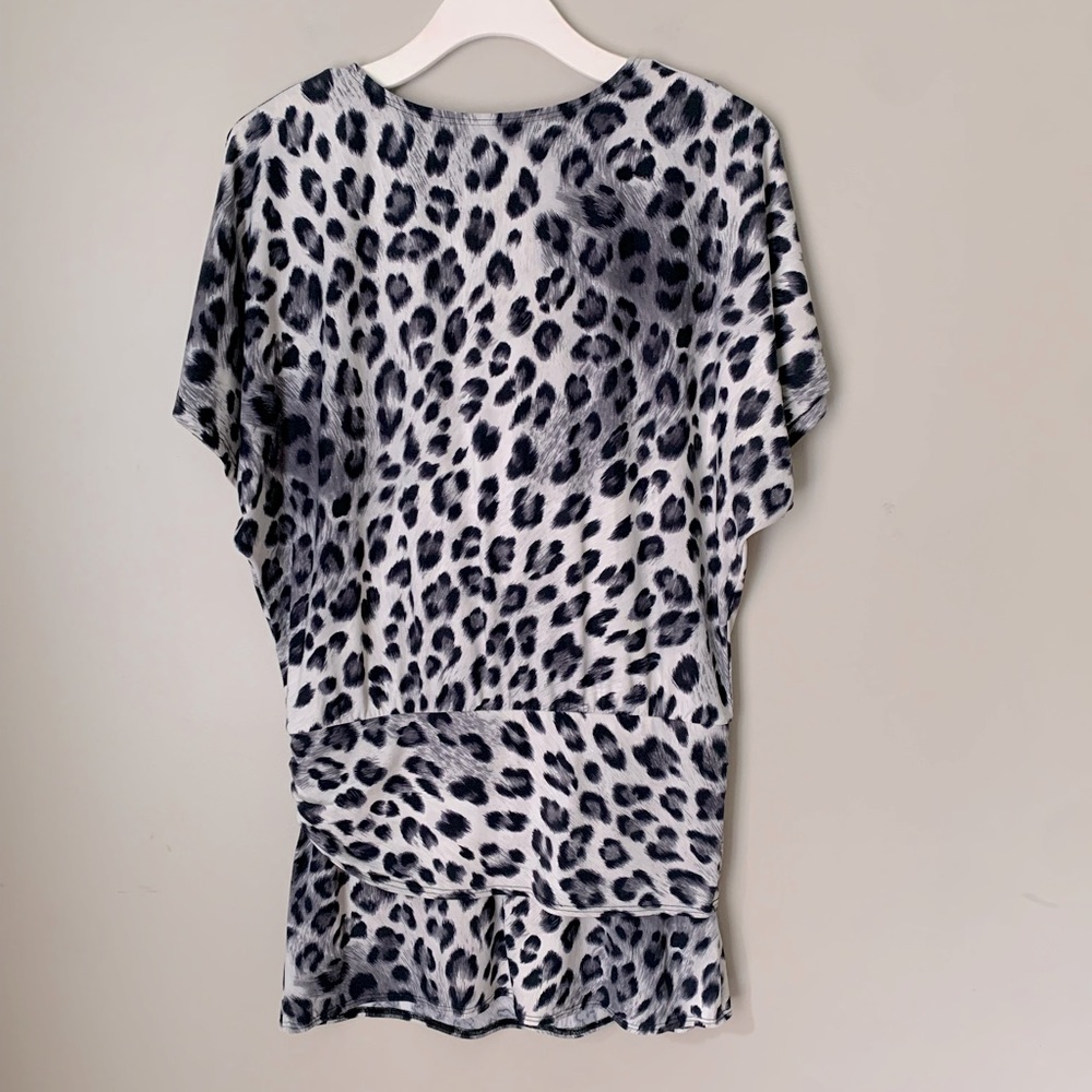 Vince Camuto size M beach cover up - Picture 10 of 12